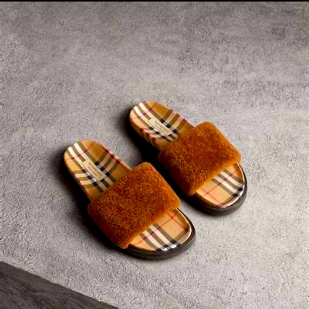 Burberry slides